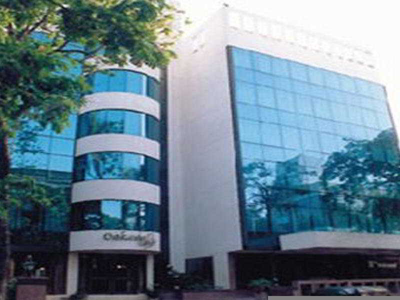 The Oakwood Hotel Pune Exterior photo