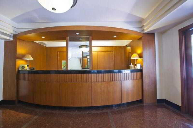 The Oakwood Hotel Pune Exterior photo
