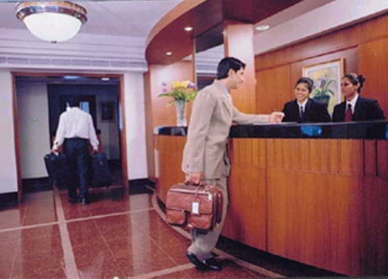 The Oakwood Hotel Pune Exterior photo